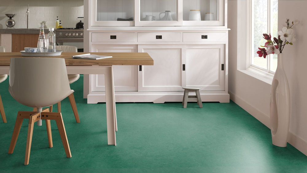 Hunter Green 3271